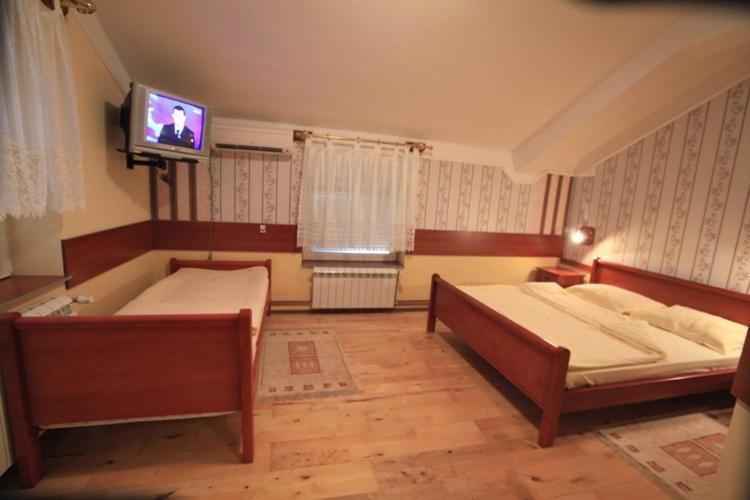 Hotel Dunav Sremski Karlovci Room photo