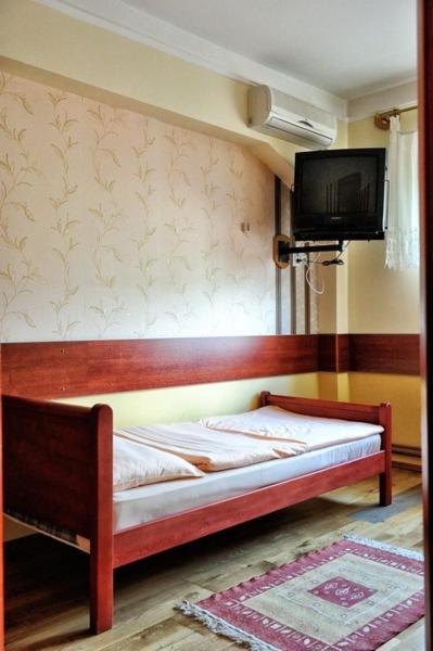 Hotel Dunav Sremski Karlovci Exterior photo